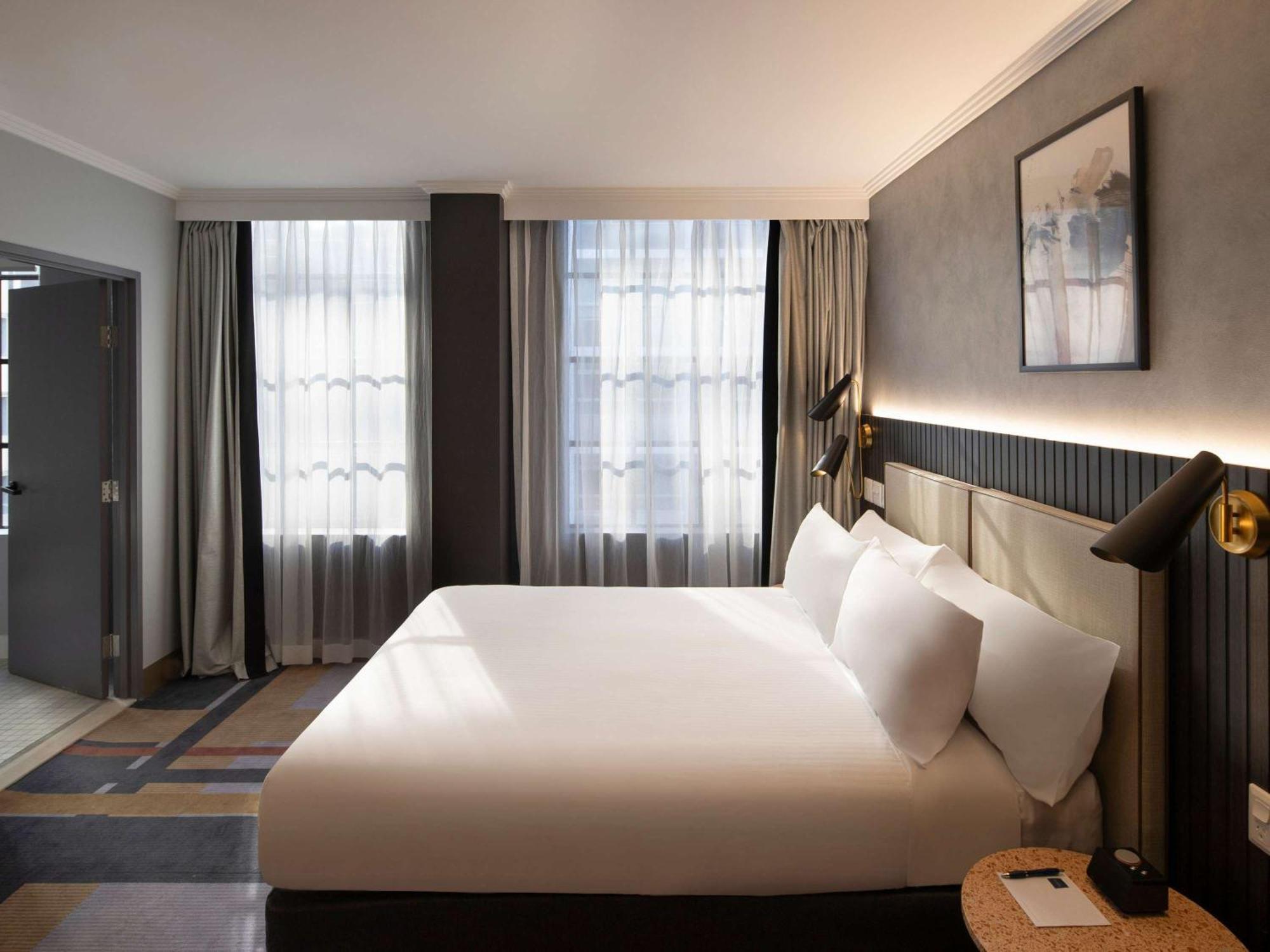 Mercure Sydney Martin Place Екстериор снимка